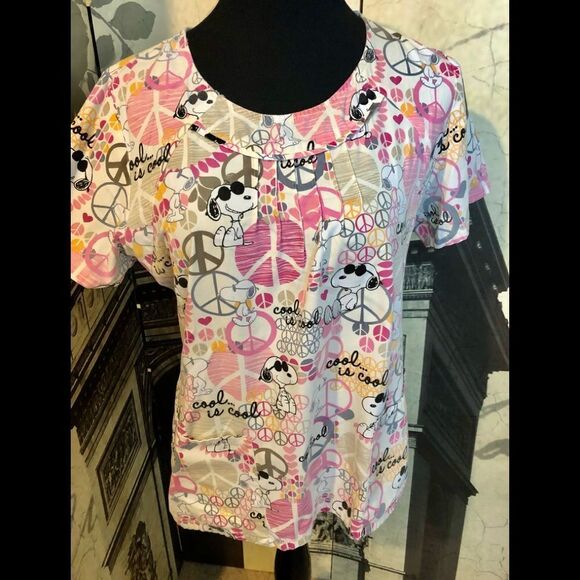 Cute scrubs size medium - Picture 1 of 2